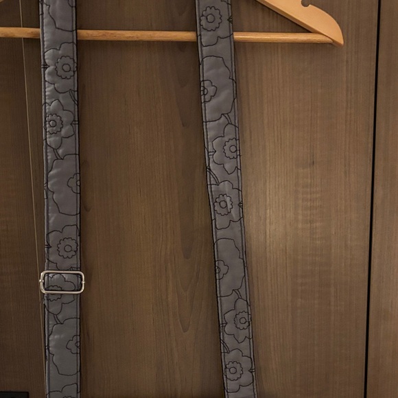 Floral Patterned Shoulder Bag - Picture 2 of 12